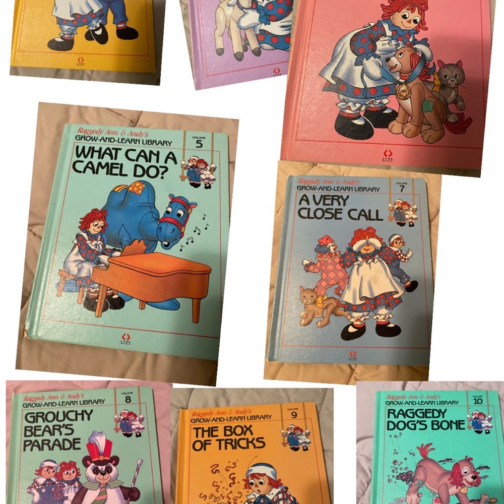 VINTAGE RAGGEDY ANN & ANDY HARD COVER SET OF 8